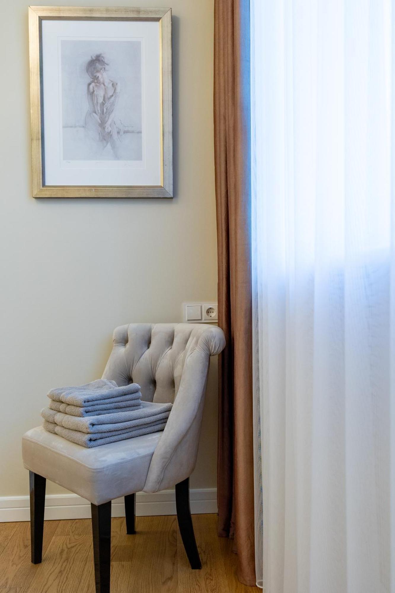 Luxury Central Apartment In Putvinskio Street 考纳斯 外观 照片